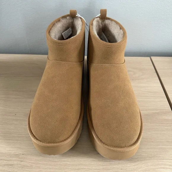 NWT! American Eagle Outfitters Tan Suede-Look Booties, Size 10! - Picture 2 of 8